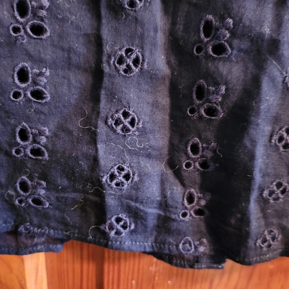 Doen Eyelet Blouse/Top in Navy Blue - Picture 12 of 12
